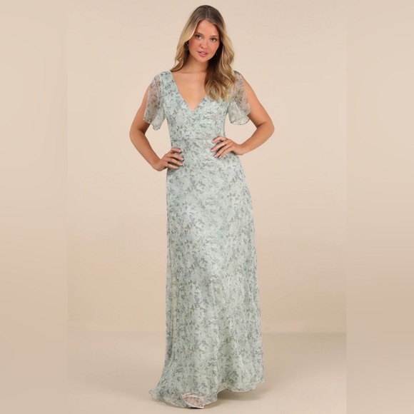 Lulus Dresses & Skirts - Lulu’s Dreamiest Desires Sage Green Floral Flutter Sleeve Maxi Dress